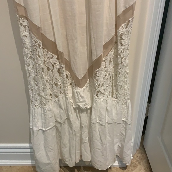 Bcbgmaxazria maxi lace runway dress in off white - Picture 2 of 4